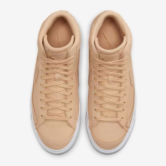 Nike Men’s BLAZER MID PREMIUM MF
VACHETTA TAN/ACHETTA TAN
DQ7572 200 sneakers••• - Picture 14 of 16